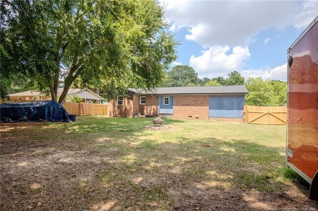 Building Photo - 3230 Periwinkle Dr