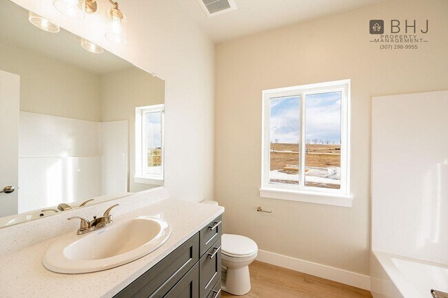 Building Photo - BRAND NEW 2 bed/  2 bath twin home with Ga...