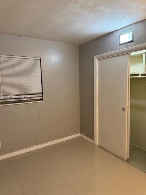 Building Photo - 3924 Hayes St