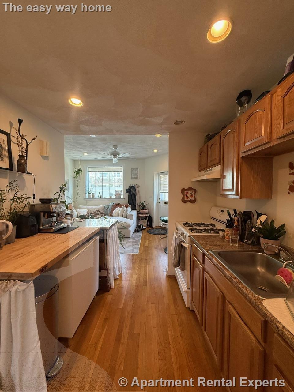 Building Photo - 300 Highland Ave