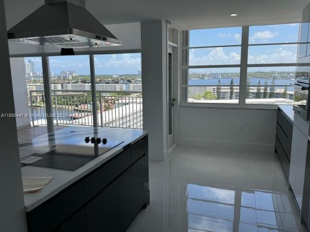 Building Photo - 18021 Biscayne Blvd