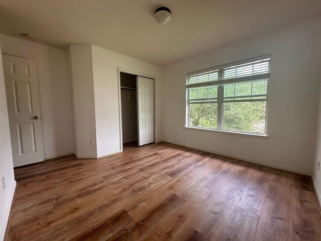 Building Photo - 1503 Rimstone Dr