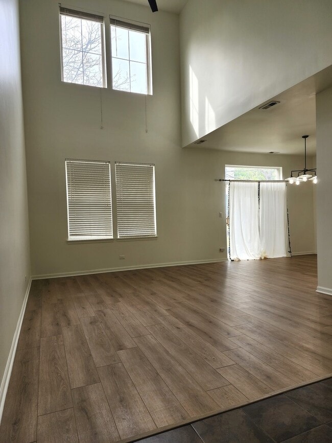 Building Photo - 2884 Falling Waters Ln