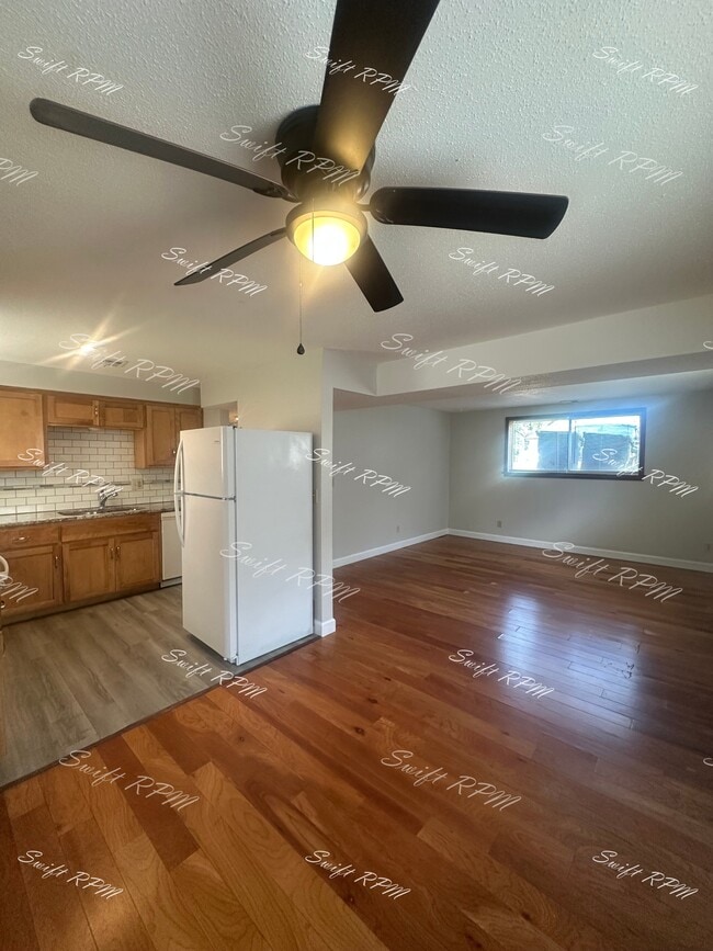 Building Photo - 4118 N Jackson Ave