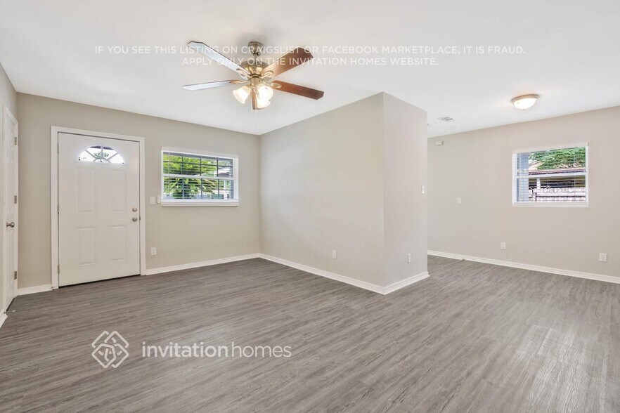 Building Photo - 2430 Wilmont Ave