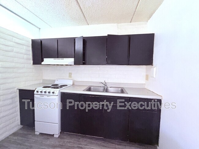 Building Photo - 20 N Leonora Ave
