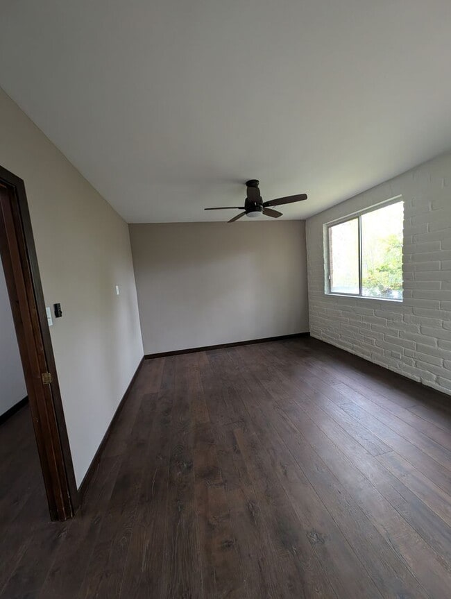 Building Photo - 3BD/2BA Home in Meadow Vista