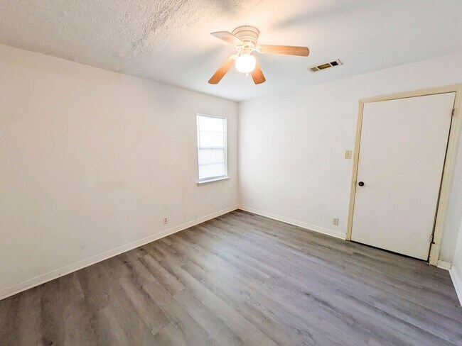 Building Photo - 4185 Steelton St