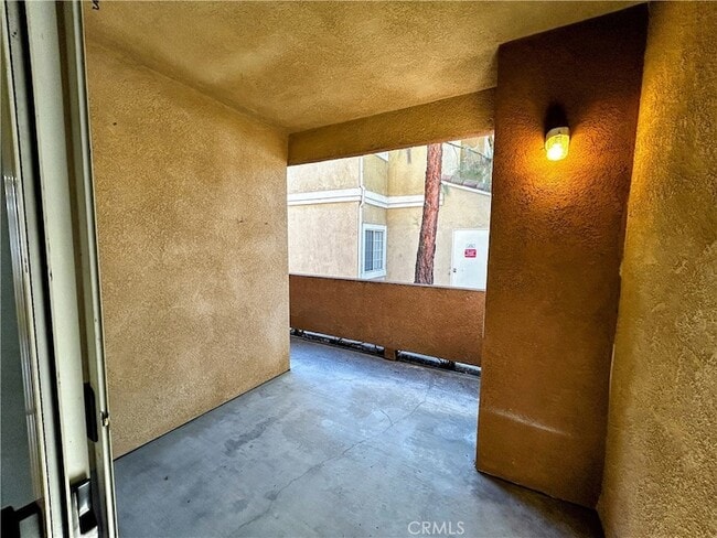 Building Photo - 24909 Madison Ave