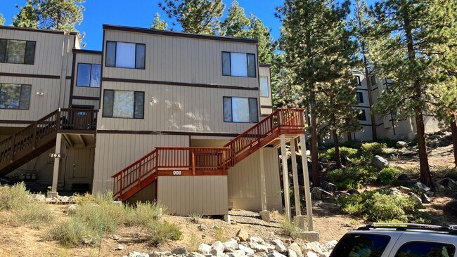 Building Photo - 195 Clubhouse Cir