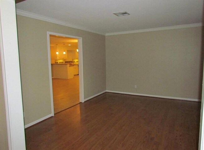 Building Photo - 10429 Moorberry Ln