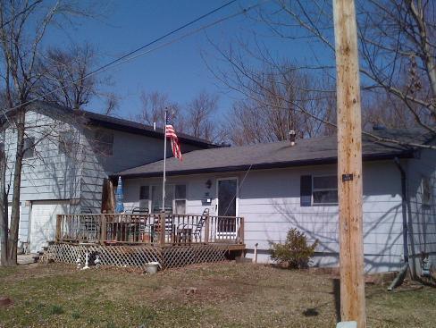 Primary Photo - WELLSVILLE - 3 BR split level with Attache...
