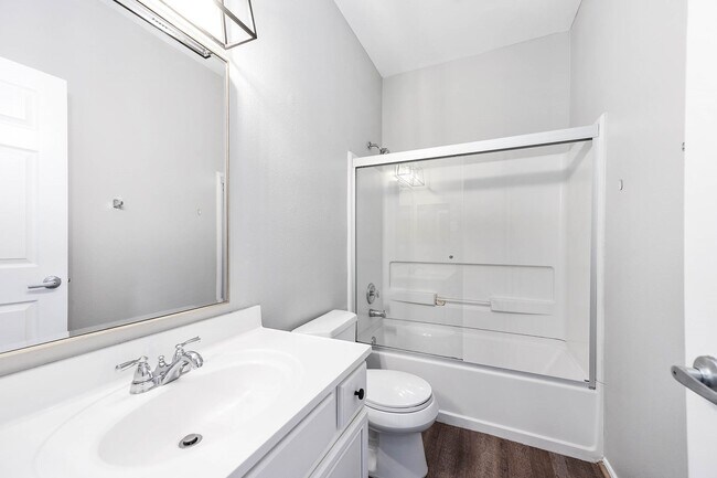 Building Photo - 1561 Nichole Woods Dr