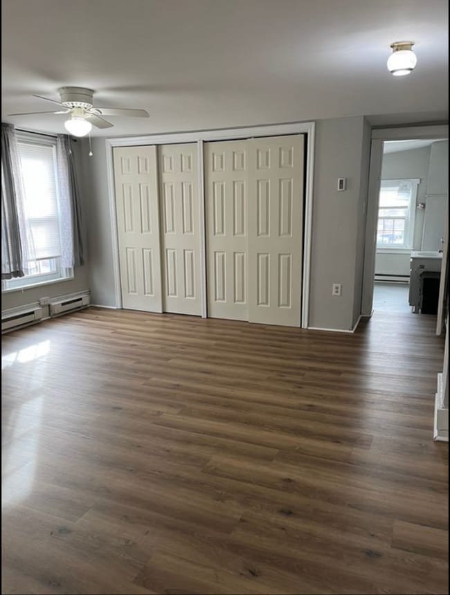 Building Photo - 114 N Brown St