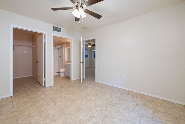 Building Photo - Gated First Floow Summerlin Condo - 2 Bedrooms 2 Bath
