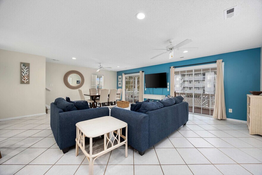 Building Photo - 111A S Yaupon Dr