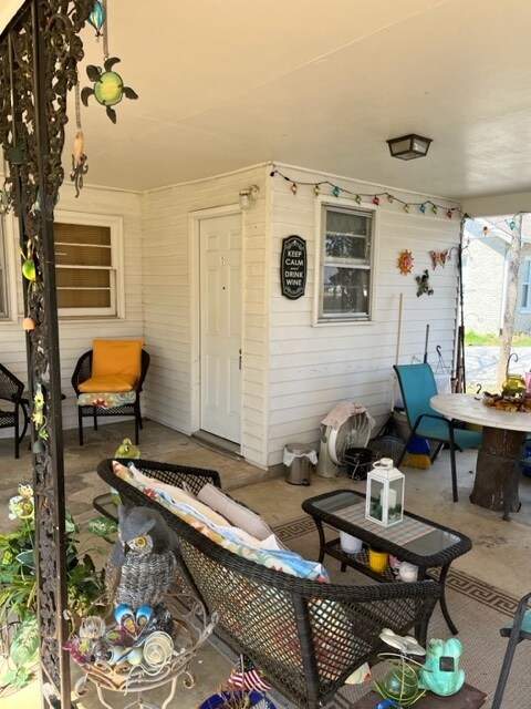 Patio Entrance - 1106 N Maple St