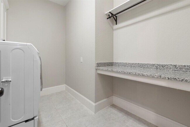 Building Photo - 17703 Sequoia Kings Dr