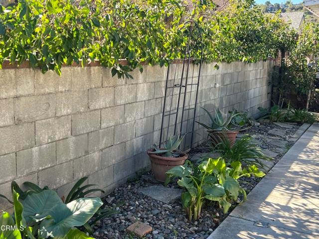 Building Photo - 5118 Granada St