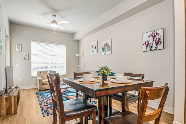 Building Photo - 950 Leeland St