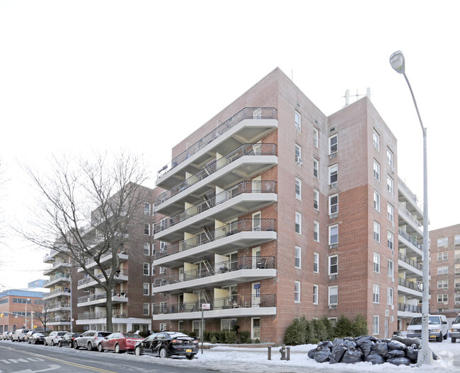 Monte Plaza - 56-10 94th St Elmhurst NY 11373 | Apartment Finder