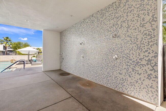 Building Photo - 928 Galaxy Dr