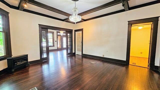 Building Photo - 5126 Columbia Ave