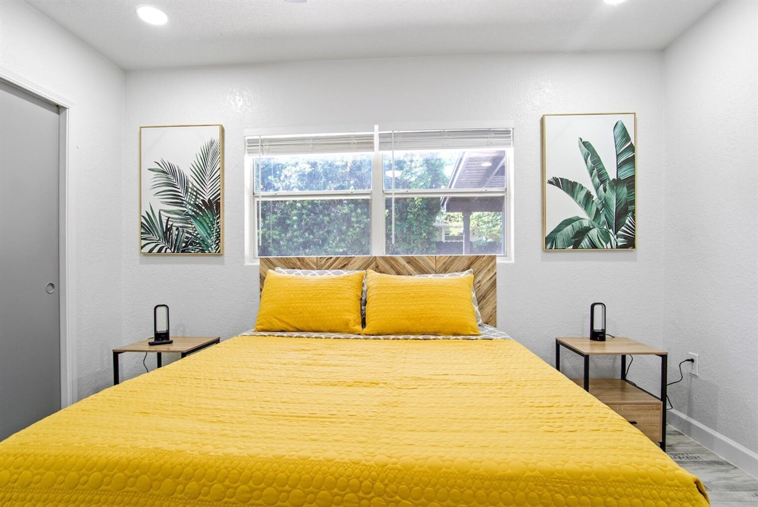 Building Photo - 1422 Dauphin Ln