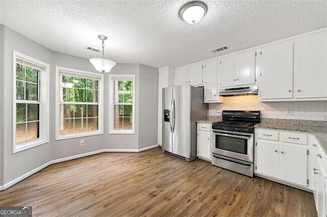 Building Photo - 1250 Mountain Springs Dr