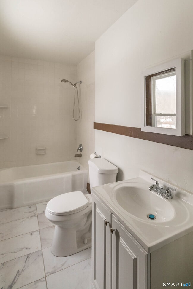 Building Photo - 63 Main St