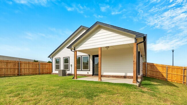 Building Photo - 3 Bed | 2 Bath in Owasso!