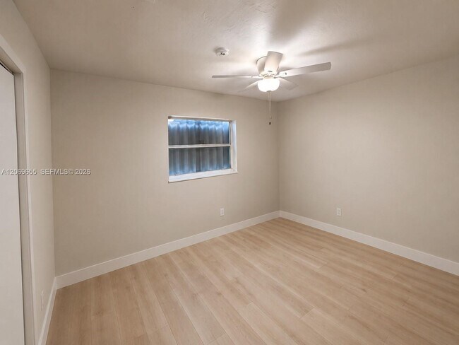 Building Photo - 20435 NW 37th Ct
