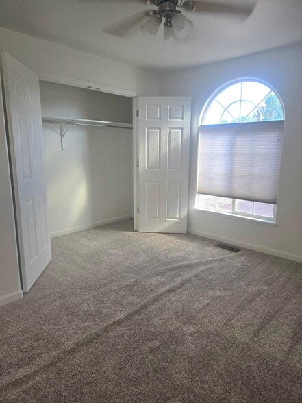 Building Photo - 1335 Monument Ct