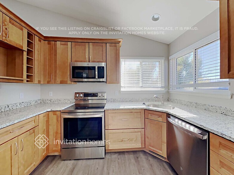 Building Photo - 2970 Harrisburg Way