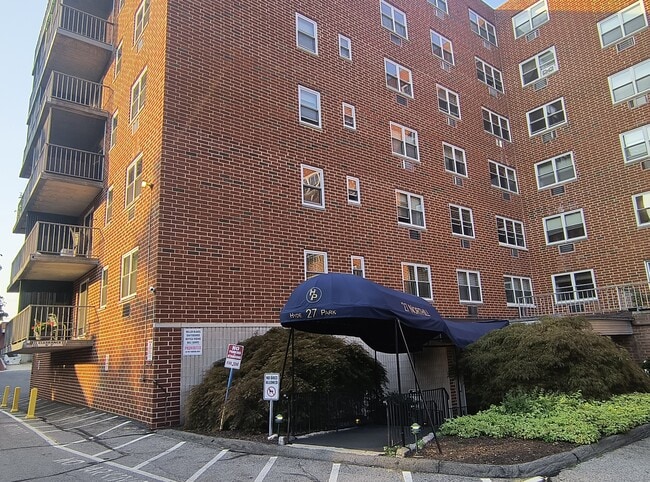 Primary Photo - 27 Northill St