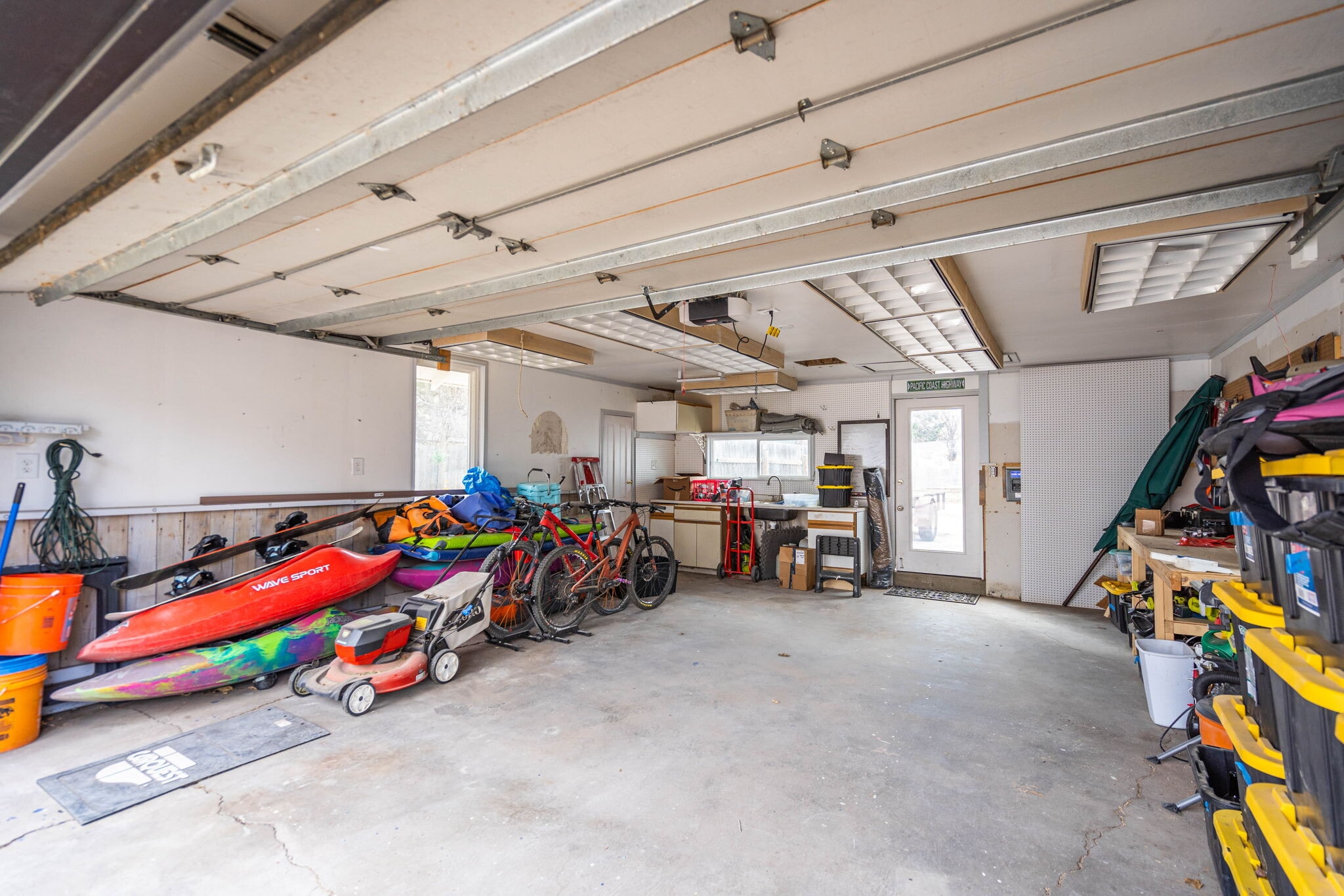 Building Photo - 1811 13th Ave