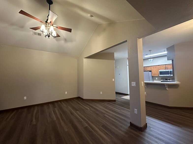 Living room - 4245 Boardwalk Dr
