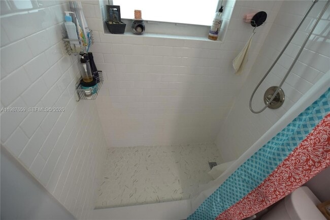 Building Photo - 2572 Emory Dr W