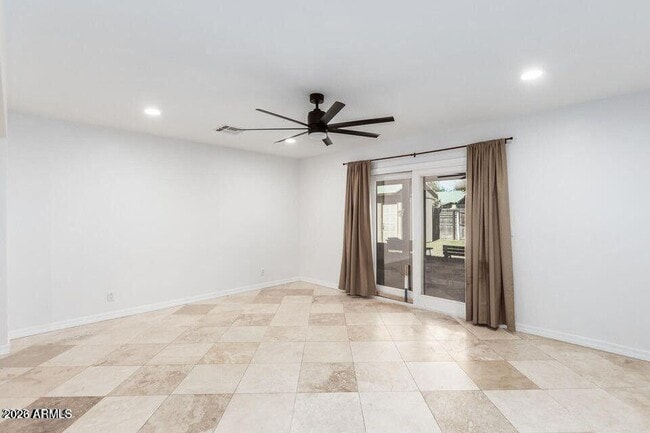 Building Photo - 7544 E Kimsey Ln