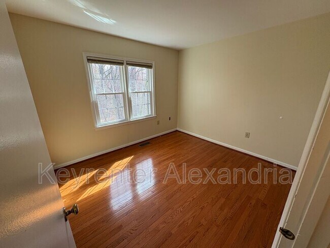 Building Photo - 8239 Dr Craik Ct