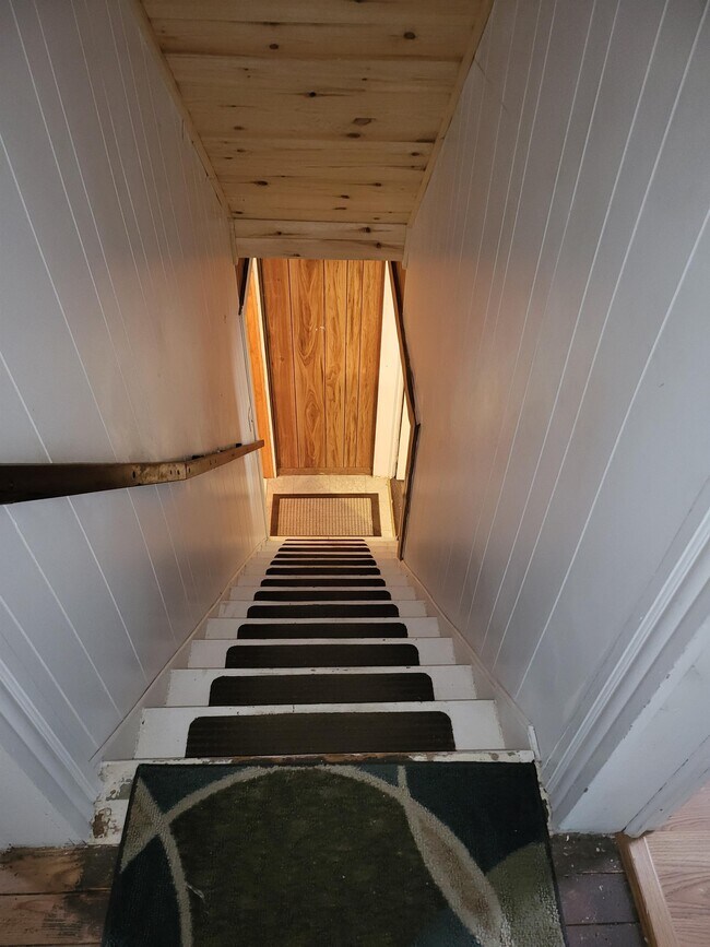 Building Photo - 139 N Seton Ave