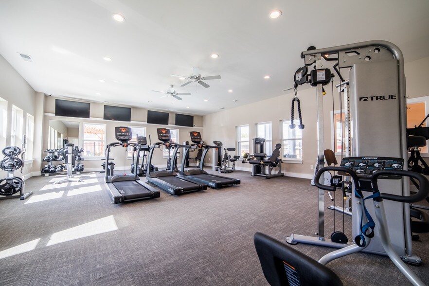 Fitness Center - Trailside Flats