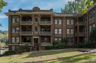 Building Photo - Montcalm Apartments