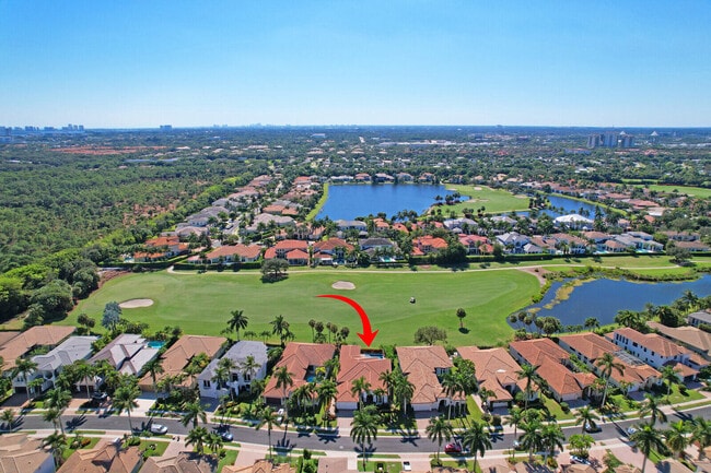 Building Photo - 528 Les Jardin Dr