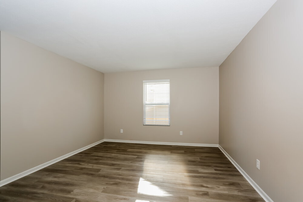 Building Photo - 3255 Bluhm Ct