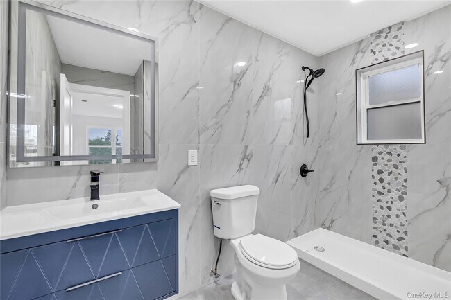 Building Photo - 74 Broadway