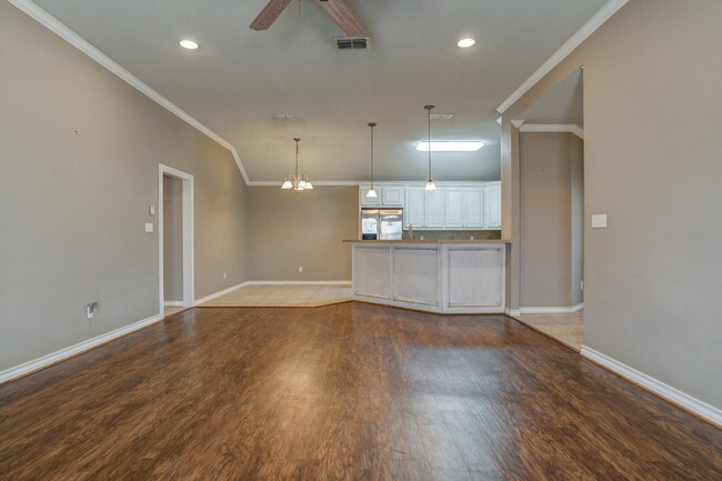Building Photo - Gorgeous Home in Cooper District!!