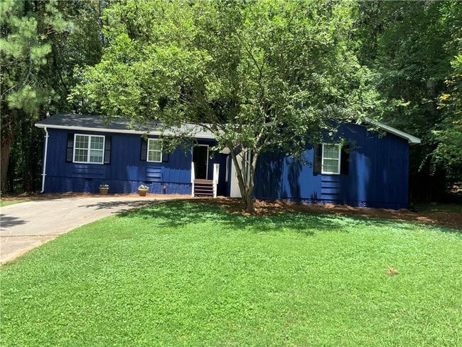 Building Photo - 4167 Oak Ferry Dr NE