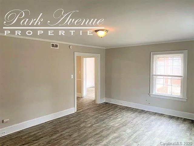 Building Photo - 318 Brevard St