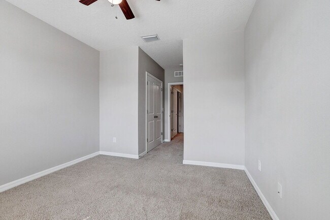 Building Photo - 1817 Hovenweep Rd